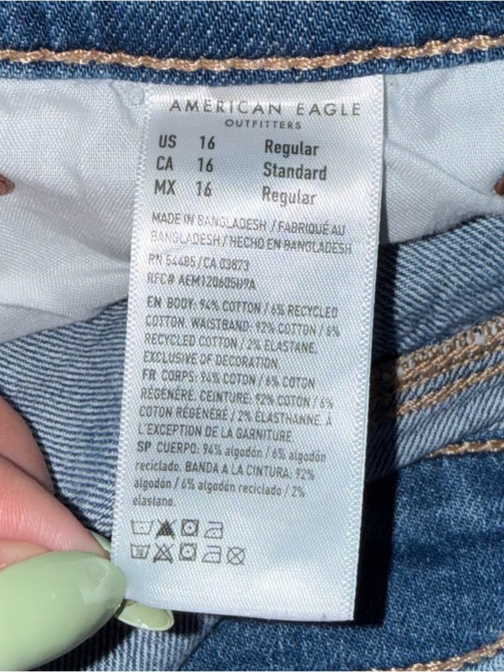 American Eagle Outfitters Ex-Boyfriend Jeans - Picture 4 of 6